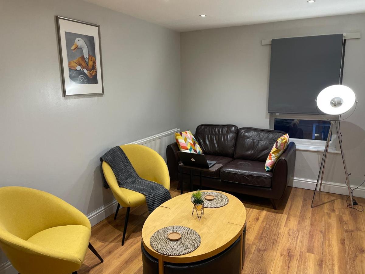 2 Bedroom Apartment Chiswick Park Tube Station London Eksteriør billede