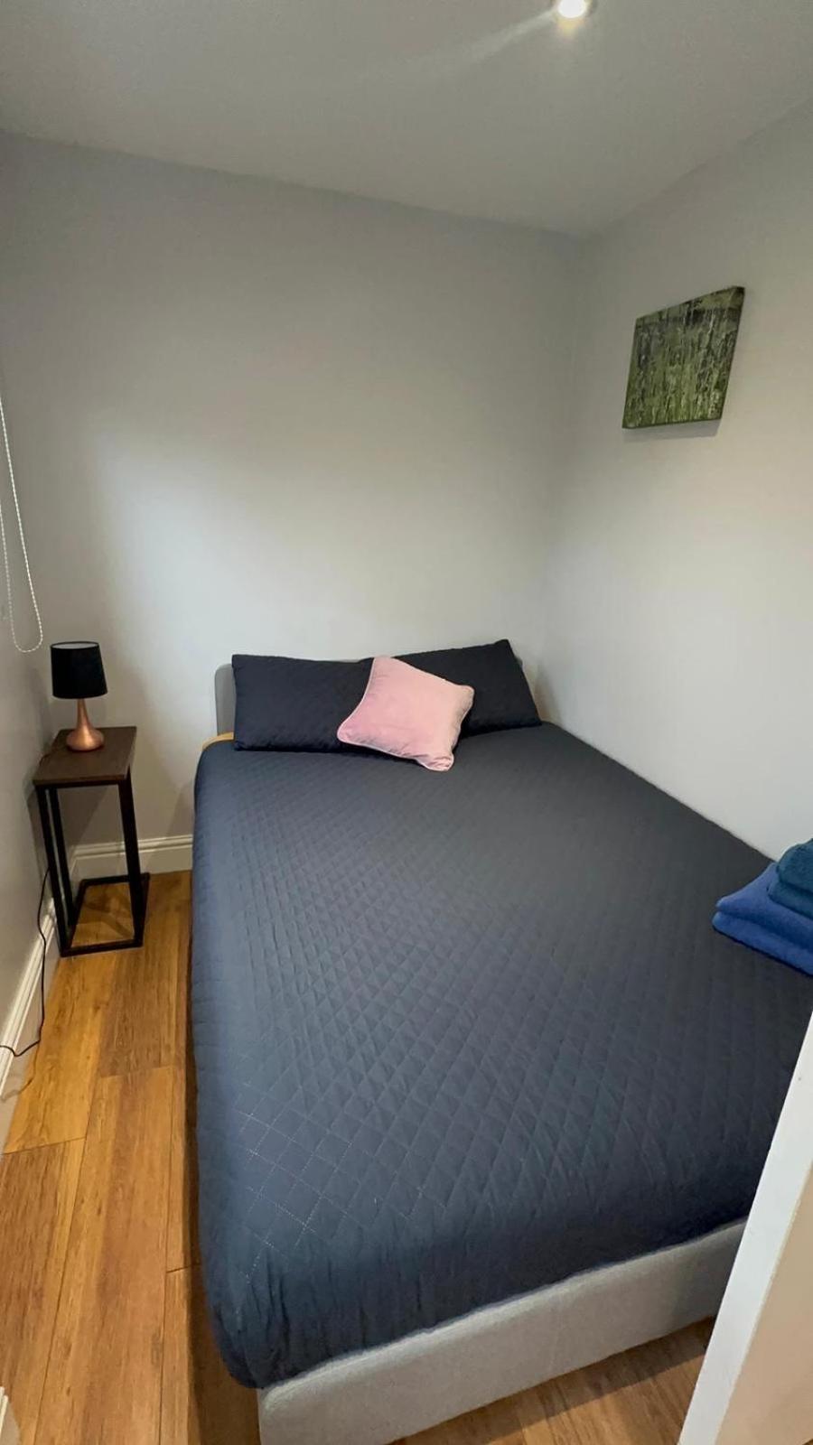 2 Bedroom Apartment Chiswick Park Tube Station London Eksteriør billede