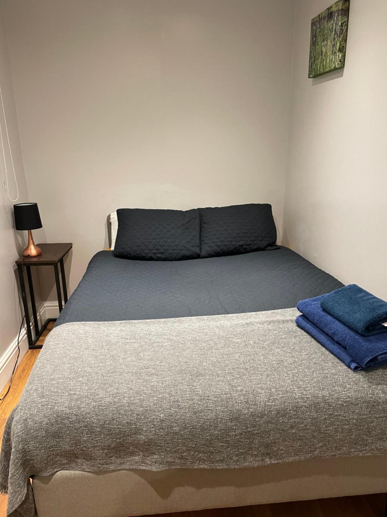 2 Bedroom Apartment Chiswick Park Tube Station London Eksteriør billede