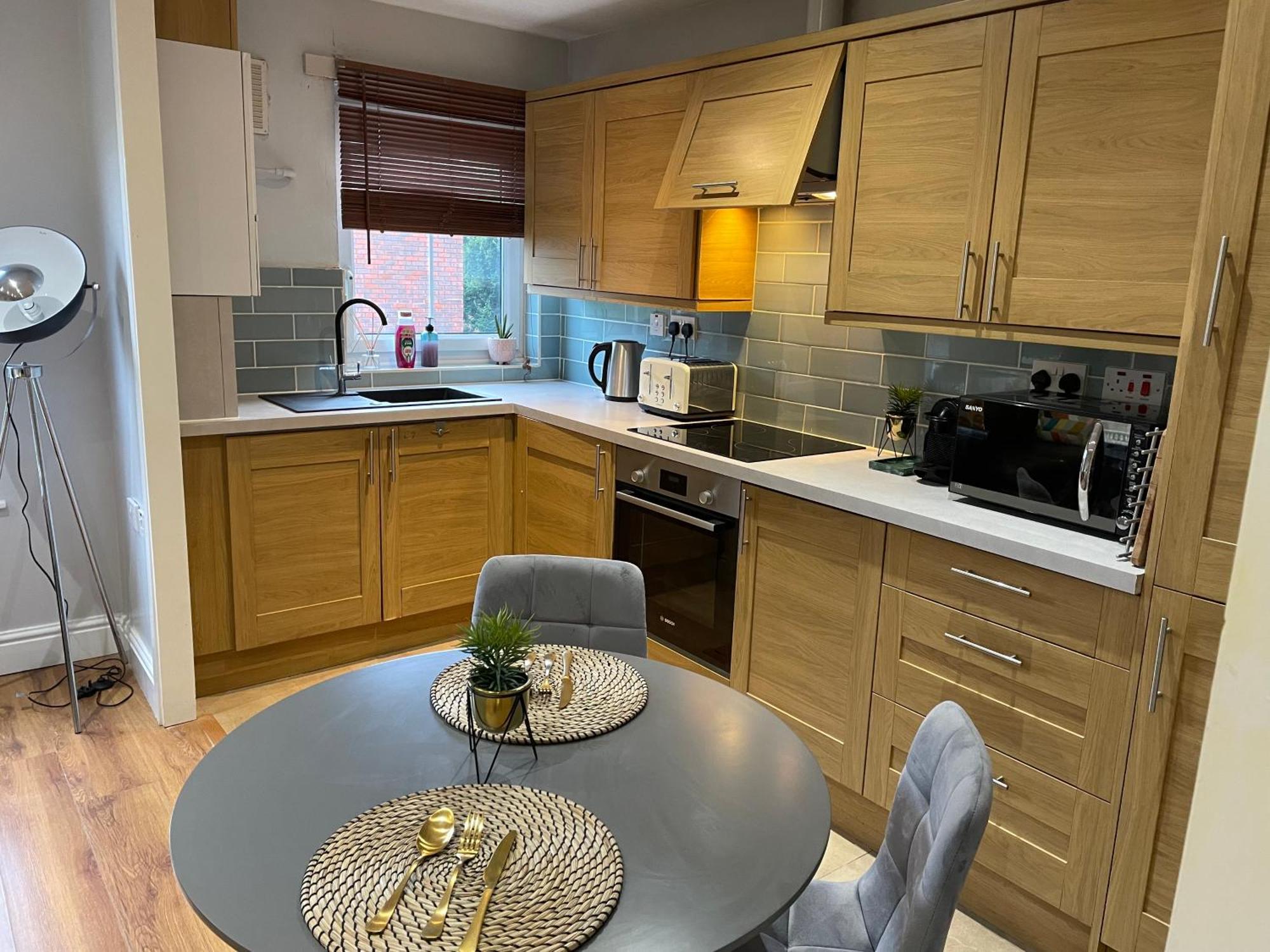 2 Bedroom Apartment Chiswick Park Tube Station London Eksteriør billede